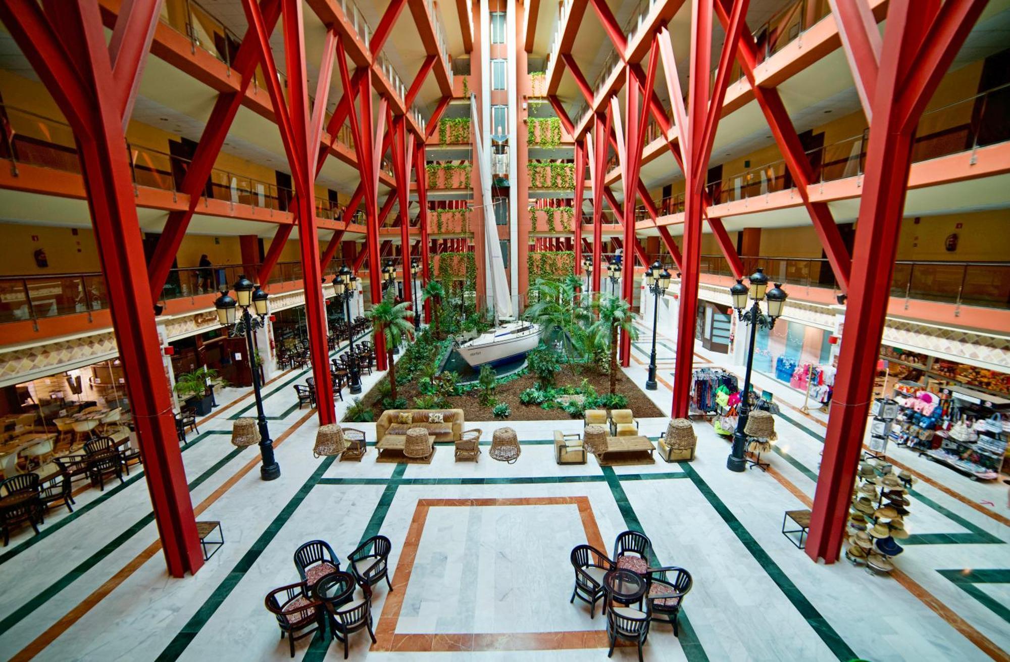 בנאלמדנה Holiday World Resort מראה חיצוני תמונה
