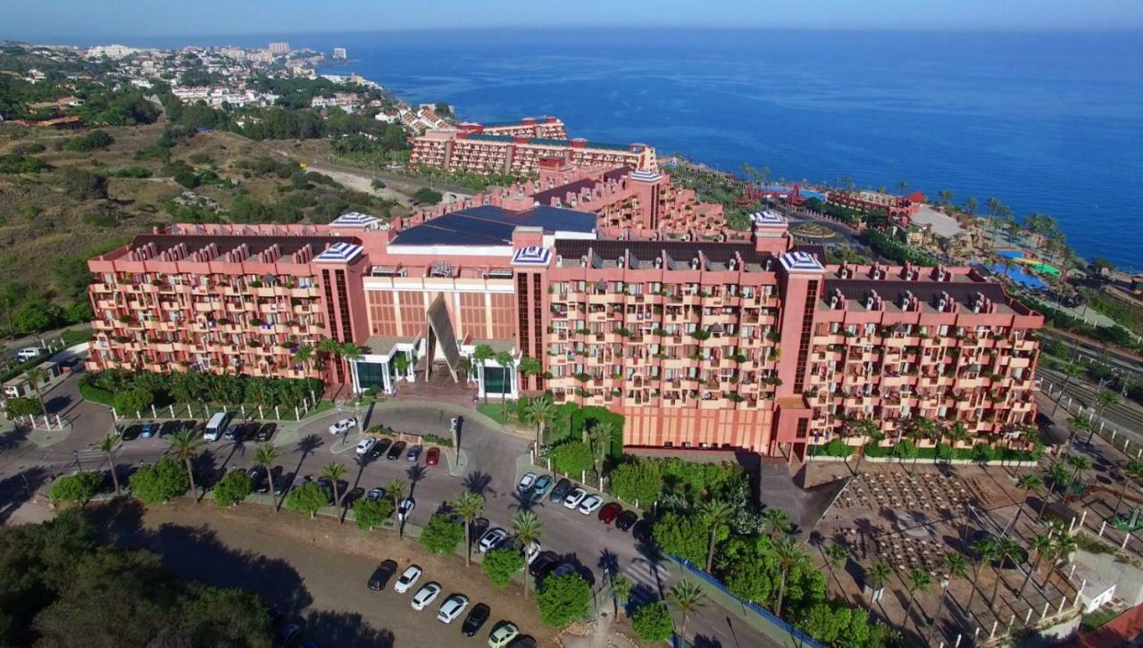 בנאלמדנה Holiday World Resort מראה חיצוני תמונה