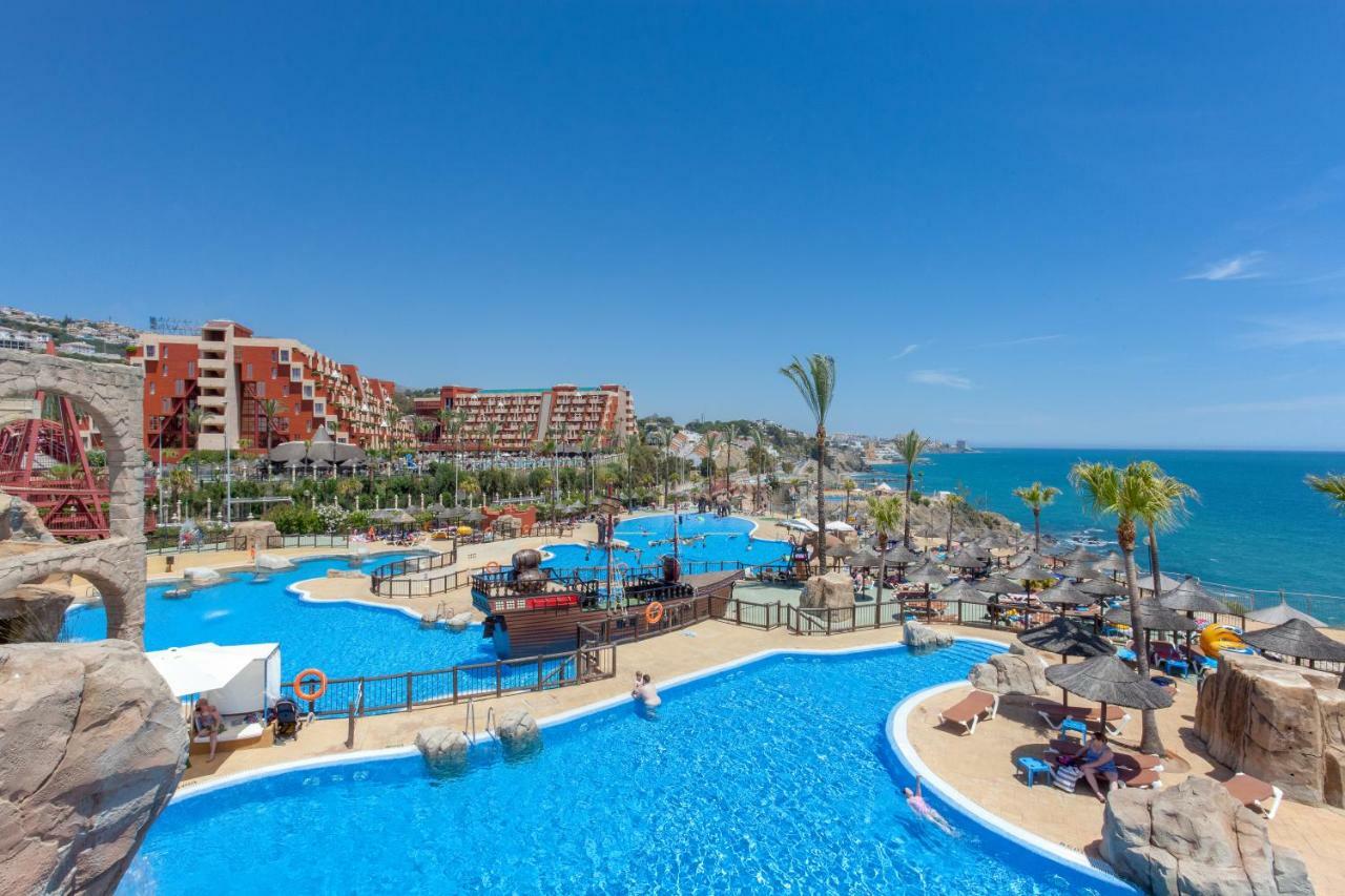 בנאלמדנה Holiday World Resort מראה חיצוני תמונה